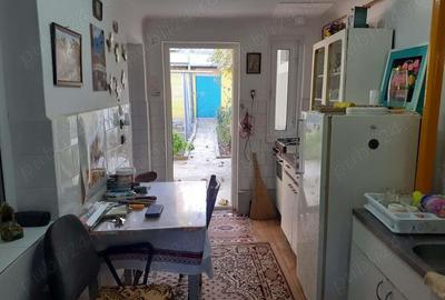 - Casa de vanzare pe str. Grivitei mobilata si utilata, aproape de str. General Eremia Grigorescu. - 5