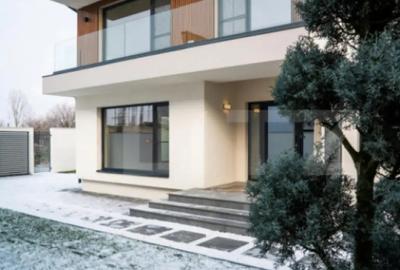 Casă cu 4 camere cu Teren 373 Mp în Central