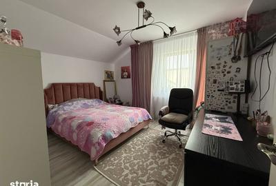 Casă cu 6 camere cu Teren 450 Mp în Central