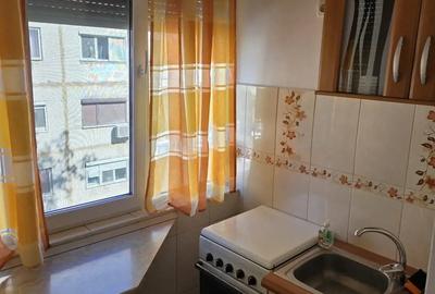 Inchiriez apartament cu o camera Inchiriez apartament cu o camera - 9