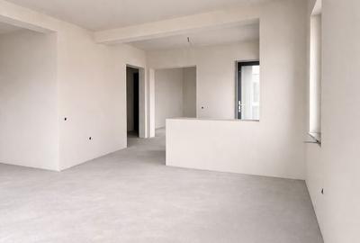 Casă cu 4 camere în Florești