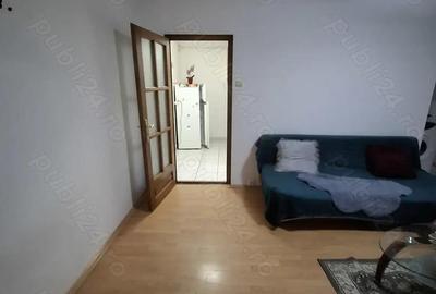 Inchiriez apt.2cam .bloc de 4 etaje ,etaj intermediar - 1