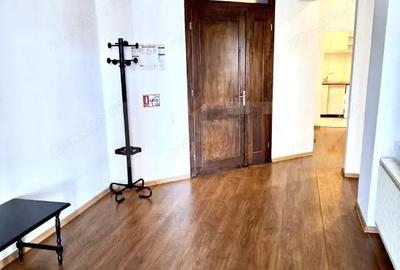 Apartament cu 4 camere decomandat în Central - 9