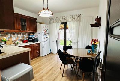 Casă cu 4 camere cu Teren 350 Mp în Dragomirești-Deal - 1