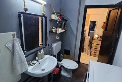 Garsonieră decomandată în Central - 2