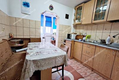 Apartament cu 3 camere, IC Frimu, etaj 1-ideal pentru o familie! - 2