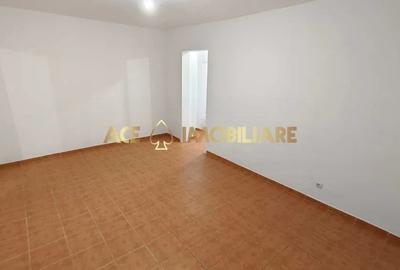 Apartament cu 4 camere decomandat în 1 Mai - 2