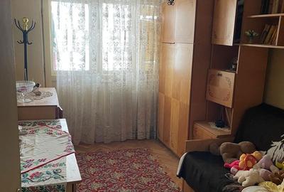 Apartament cu 4 camere decomandat în Central - 2