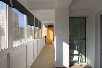 3 camere decomandate, balcon generos de 17 mp, bloc modernizat-Gh Lazăr - 26