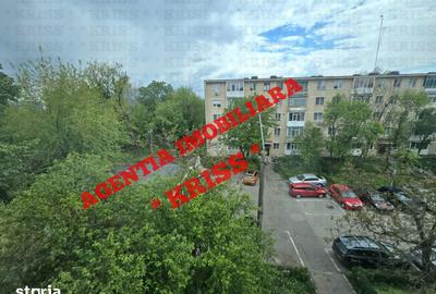 Apartament cu 3 camere semidecomandat în Trivale - 9
