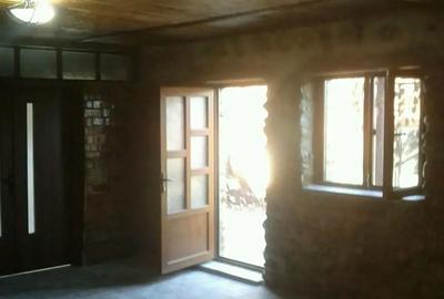 Casă cu 5 camere în Sănătești - 4