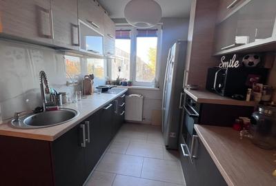 Apartament cu 4 camere de vanzare in zona Splaiul Crisanei - Oradea - 5