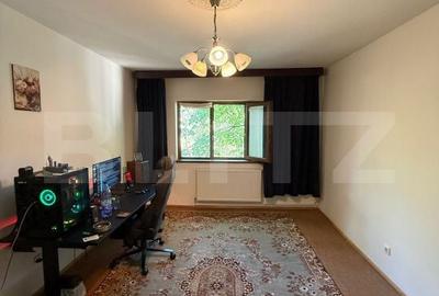 Apartament cu 3 camere decomandat în Piața Centrală - 1