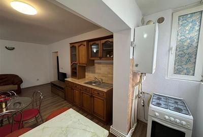 Apartament 2 camere, etaj 2, zona Scoala 10, mobilat si utilat Apartament 2 camere, etaj 2, zona Scoala 10, mobilat si utilat - 4