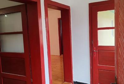 Casă cu 3 camere în Cobătești - 15