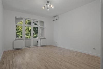 Casă individuală cu 9 camere cu Teren 200 Mp în Central - 12