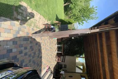 Casă cu Teren 1200 Mp în Calea Moldovei