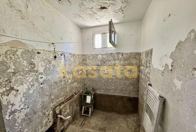 Pentru renovat - vanzare 2 camere la 200 de metri de stat... - 6