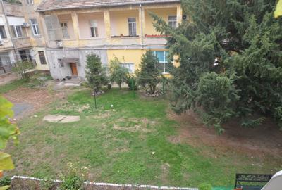 Apartament spatios cu 2 camere si centrala proprie - 4