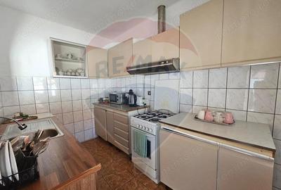 Casă cu 2 camere cu Teren 719 Mp în Central - 8