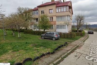 Apartament cu 3 camere decomandat în Central - 1