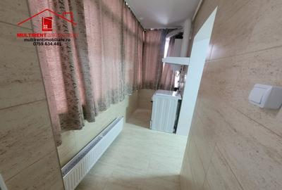 Apartament cu 3 camere decomandat în C5 - 2