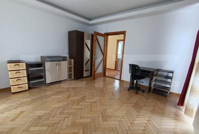 Casă cu 5 camere cu Teren 600 Mp în Central - 10