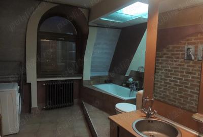 Apartament cu 2 camere decomandat în Central - 2