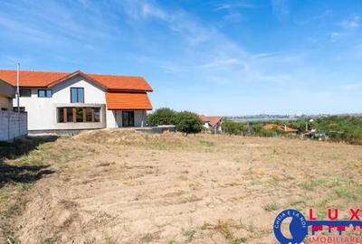 Casă cu 6 camere cu Teren 2564 Mp în Mineri - 18