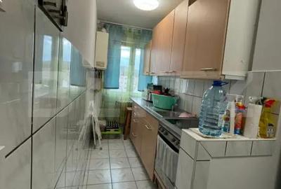 Apartament cu 2 camere semidecomandat în Decebal