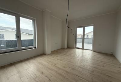 Apartament cu 4 camere decomandat în Giroc