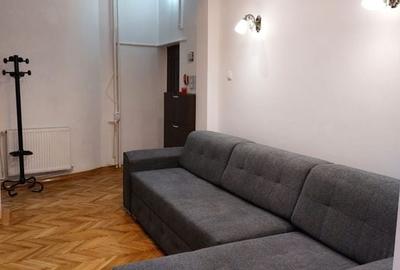 Apartament cu 2 camere semidecomandat, mobilat în Cantemir