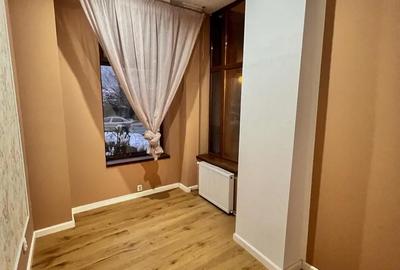 Spațiu comercial, de 85 mp, în Central - 1