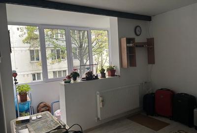 Apartament cu 3 camere decomandat în Rahova - 5