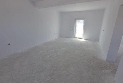 Casă cu 5 camere cu Teren 350 Mp în Central - 16