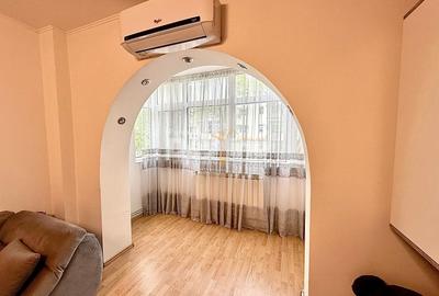 Apartament cu 3 camere semidecomandat, mobilat în Central - 8
