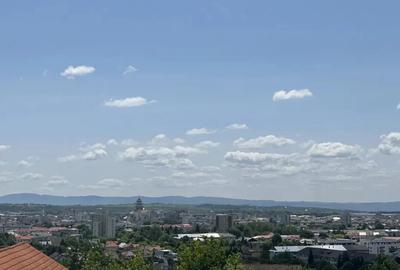 Teren de 886 mp, în Valea Roșie - 3