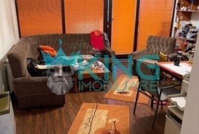 Apartament cu 3 camere decomandat, mobilat în Pajura