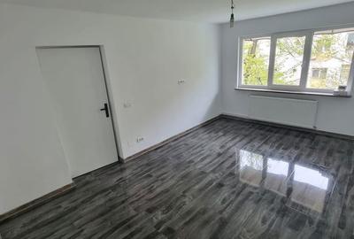 Apartament cu 2 camere decomandat în Calea București - 5