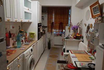 Apartament cu 2 camere decomandat, mobilat în Cug - 3