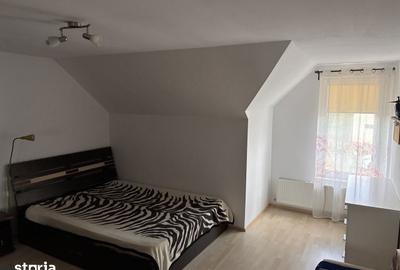 Casă cu 5 camere cu Teren 540 Mp în Sânmihaiu Român - 4