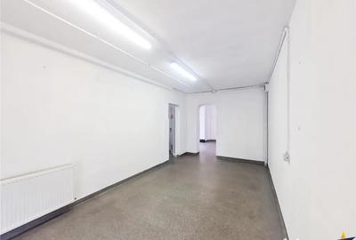 Spațiu comercial, de 100 mp, în Central