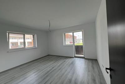 Garsonieră decomandată în Sânpetru - 6