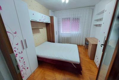 Apartament cu 3 camere decomandat în Ultracentral