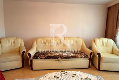 Apartament cu 3 camere decomandat, mobilat în Nufărul