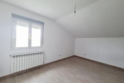 Vila spațioasă cu 3 dormitoare și teren 700 mp Tulucesti - 4