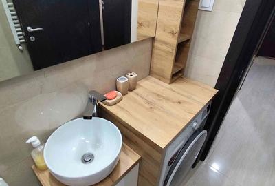 Apartament cu 2 camere decomandat în 9 Mai - 9