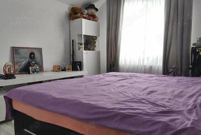 Casă cu Teren 569 Mp în Zăvoi - 10