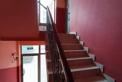 Spațiu comercial, de 225 mp, în Modelu - 2