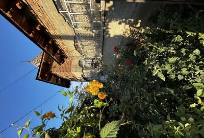 Casă cu 4 camere cu Teren 1070 Mp în Poiana - 2